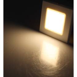 LED Wandeinbauleuchte eckig für UP-Dosen 68mm 2,5W warmweiß 100lm 230V W EEK G [A-G]
